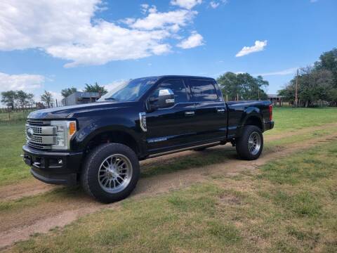 2017 Ford F-250 Super Duty for sale at TNT Auto in Coldwater KS