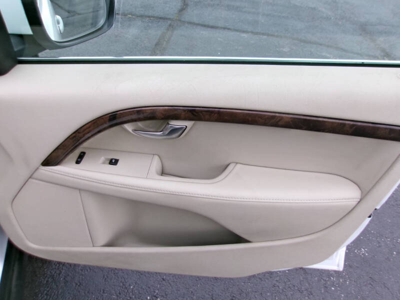 2016 Volvo XC70 T5 Premier