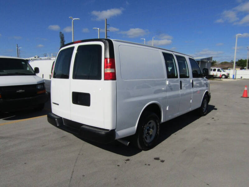 2007 Chevrolet Express Cargo Work photo 7