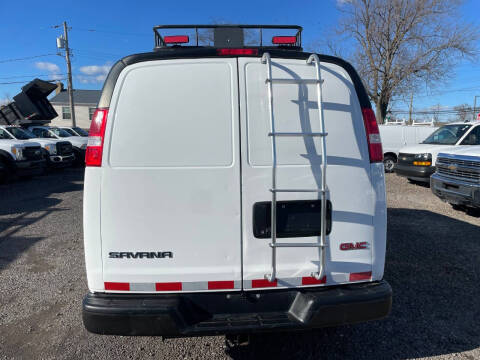 2017 GMC Savana 3500
