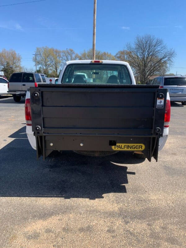 2001 Ford F-250 Super Duty XL photo 8