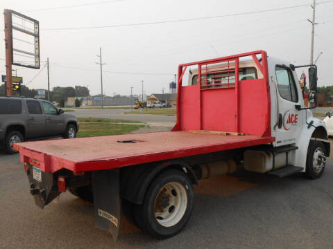 2007 Freightliner M2 106