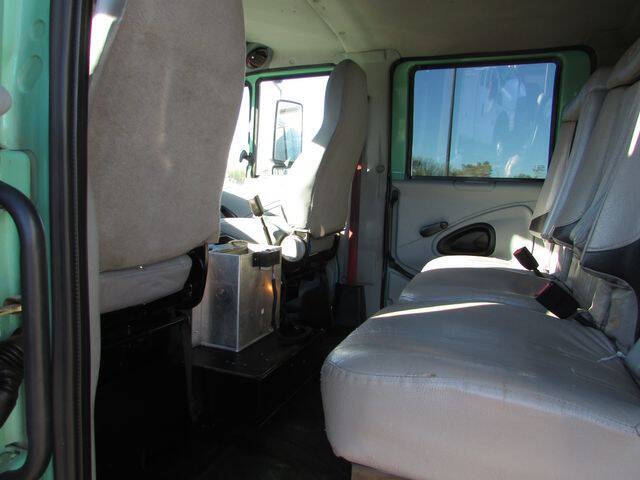 2005 International WorkStar 7400