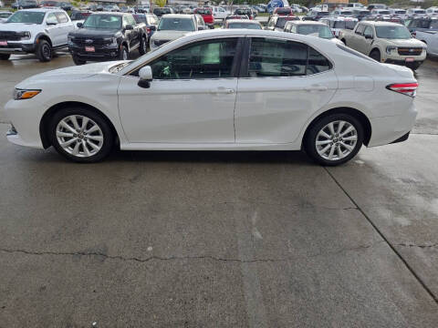 2020 Toyota Camry LE