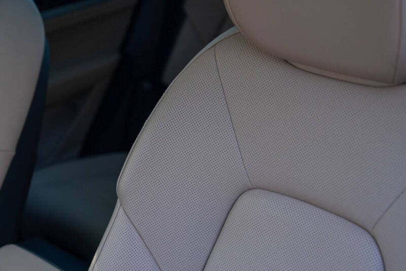 2025 Porsche Cayenne