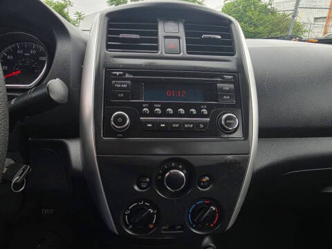 2017 Nissan Versa 1.6 S