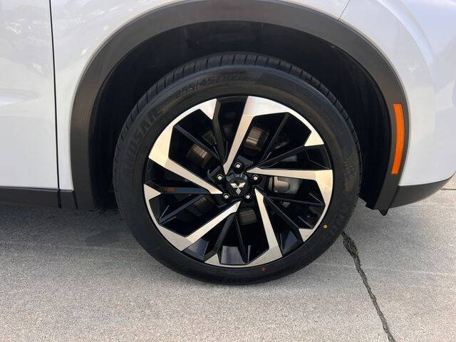 2023 Mitsubishi Outlander SE