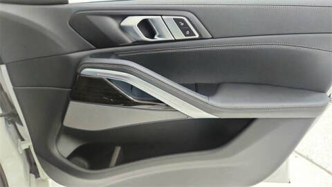 2023 BMW X6 xDrive40i