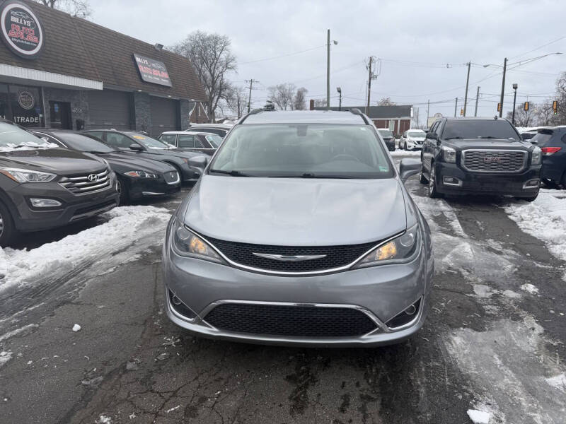 2017 Chrysler Pacifica Touring-L