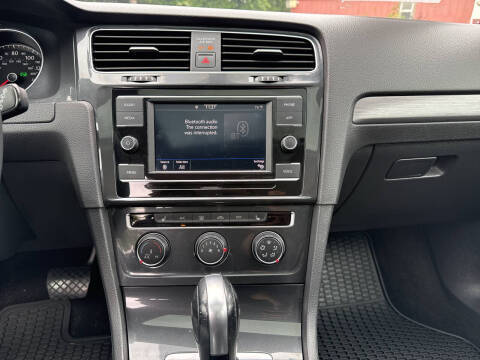 2020 Volkswagen Golf TSI