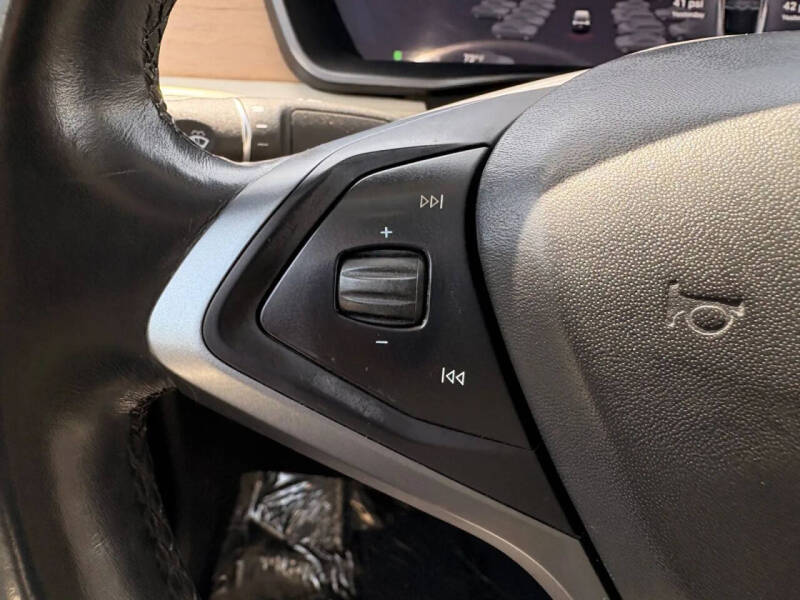 2019 Tesla Model X Standard Range
