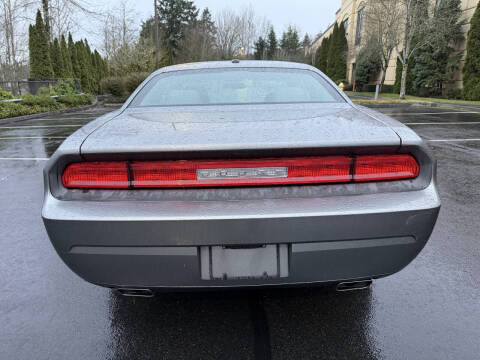 2012 Dodge Challenger SXT