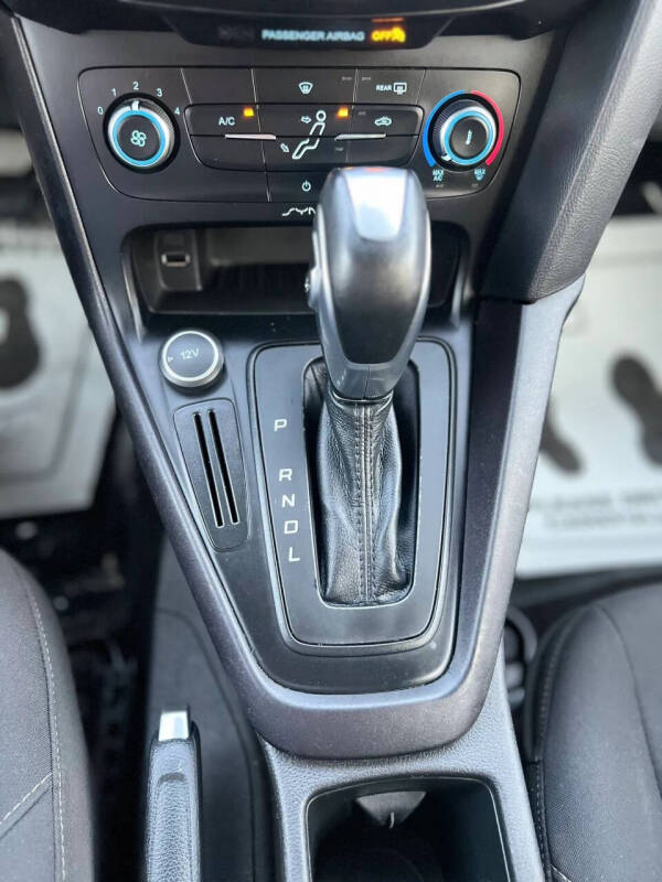 2015 Ford Focus SE