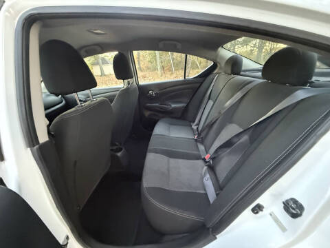 2017 Nissan Versa 1.6 SV