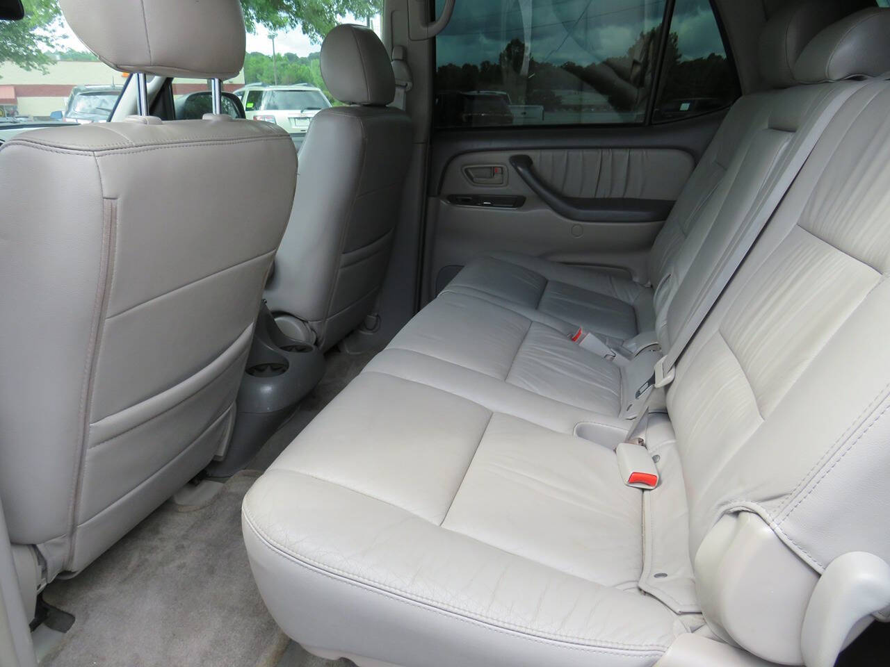 2007 Toyota Sequoia for sale at Colbert's Auto Outlet in Hickory, NC