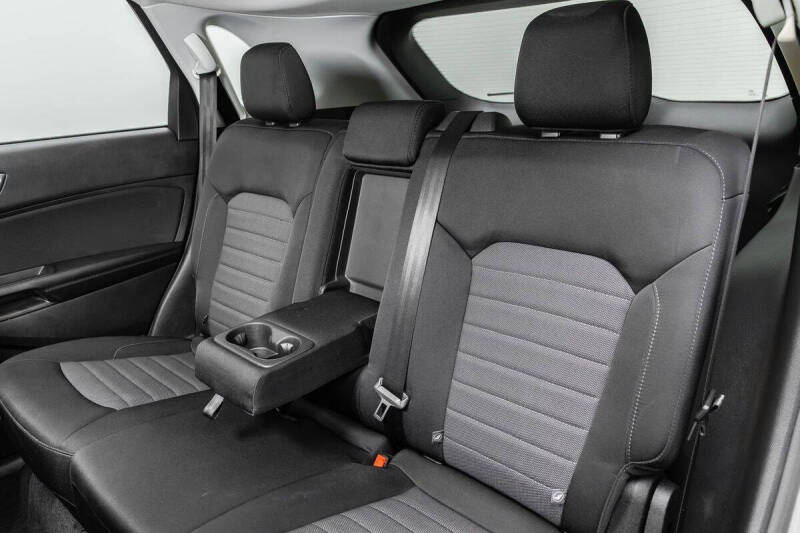 2016 Ford Edge SE