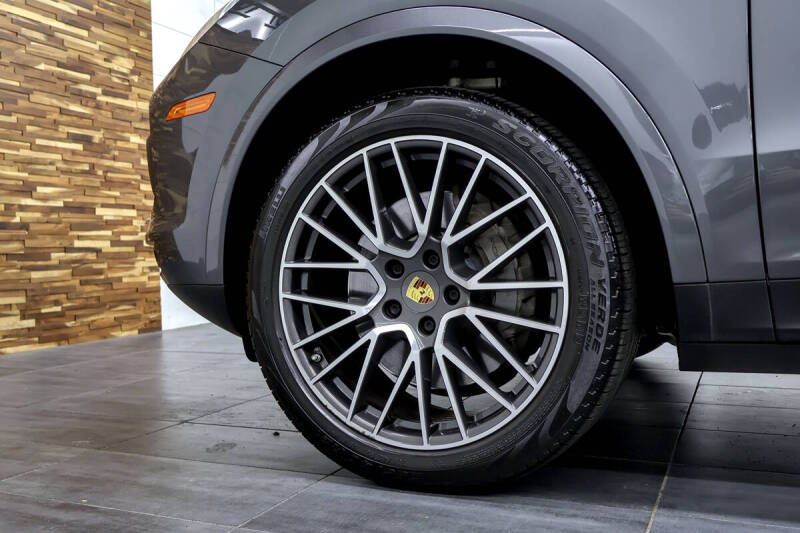 2019 Porsche Cayenne S