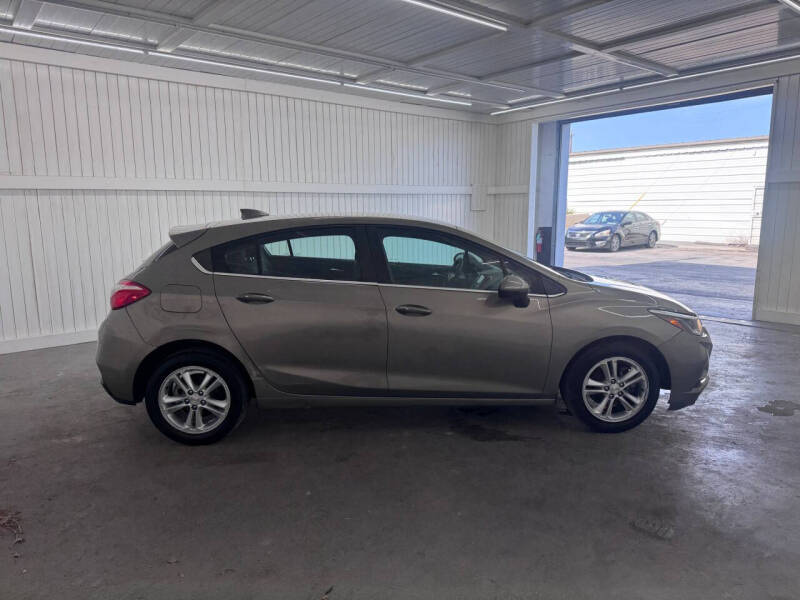 2018 Chevrolet Cruze LT Auto