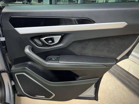 2022 Lamborghini Urus