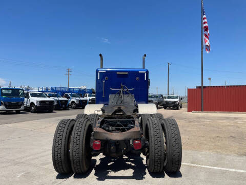 2015 Peterbilt 389