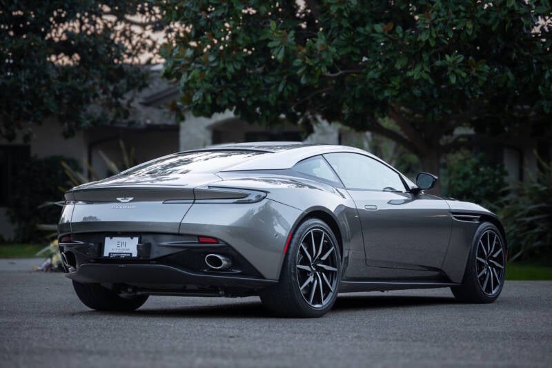 2018 Aston Martin DB11 Base photo 64