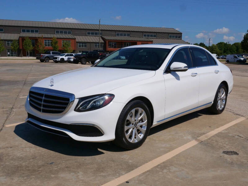 2019 Mercedes-Benz E-Class E300's photo