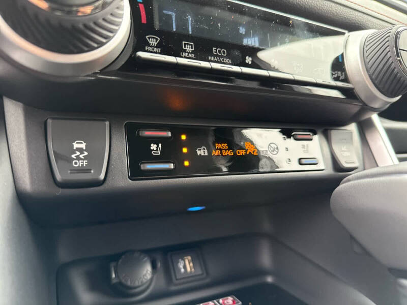 2025 Toyota RAV4 Plug-in Hybrid XSE