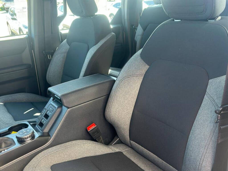 2025 Ford Bronco 4-Door Base - Photo 11