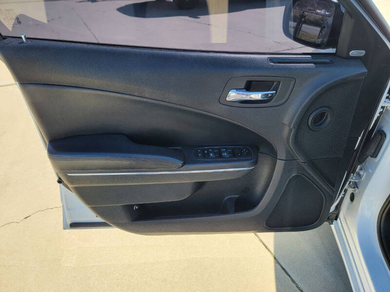 2014 Dodge Charger SXT Plus