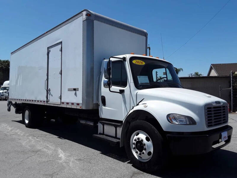 2016 Freightliner M2 106