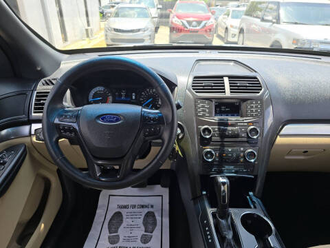2016 Ford Explorer