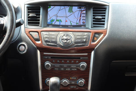 2020 Nissan Pathfinder Platinum