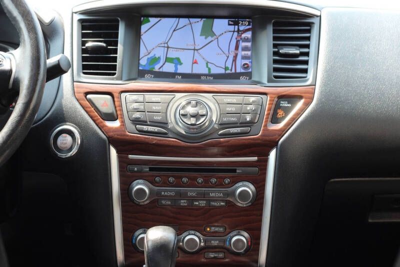 2020 Nissan Pathfinder Platinum