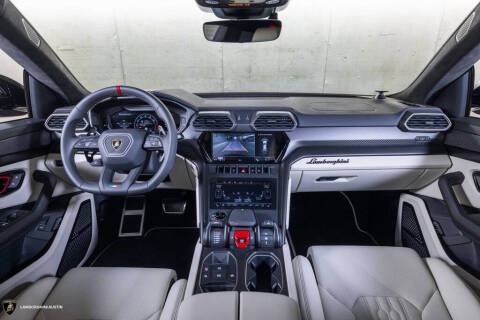 2024 Lamborghini Urus S