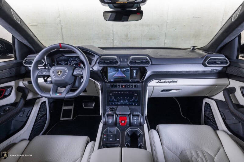 2024 Lamborghini Urus S