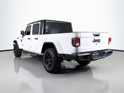 2022 Jeep Gladiator Willys