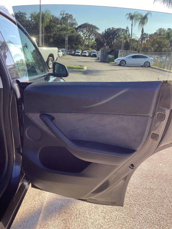 2024 Tesla Model Y Long Range