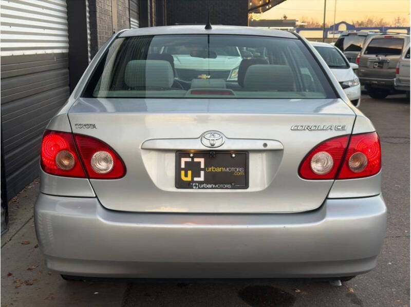 2005 Toyota Corolla