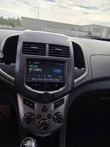 2015 Chevrolet Sonic LT Manual