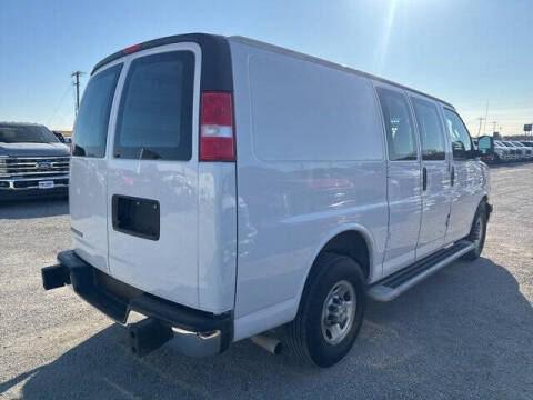 2024 Chevrolet Express 2500