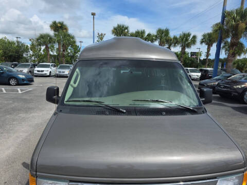 2003 Ford E-Series E-250 SD