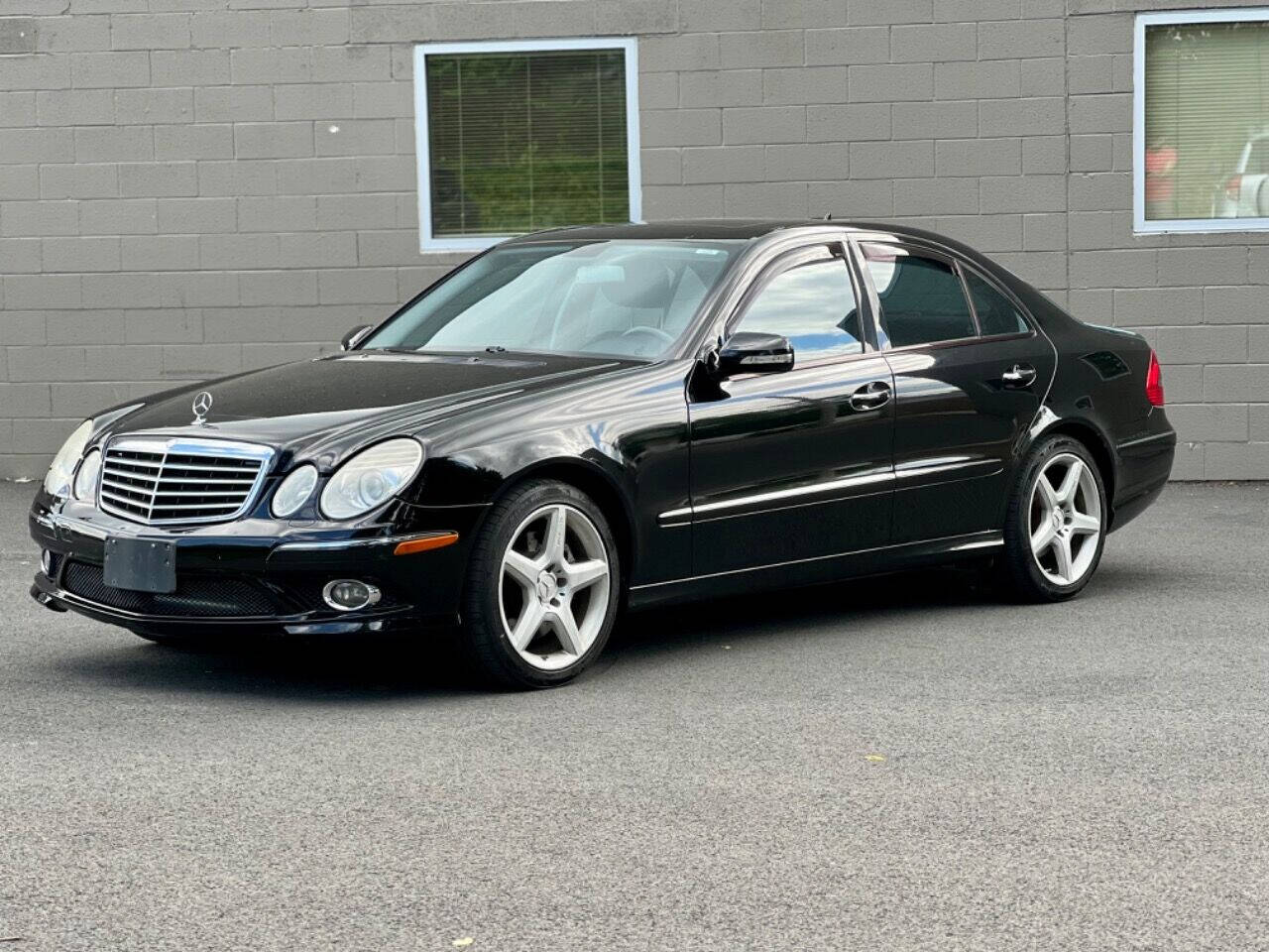 2009 Mercedes-Benz E-Class for sale at Pak Auto in Schenectady, NY