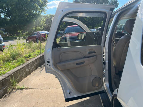 2012 Cadillac Escalade Luxury