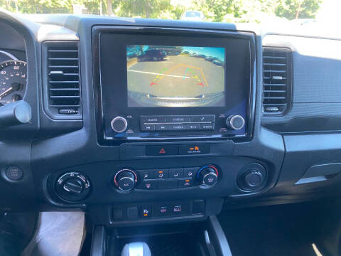 2022 Nissan Frontier S