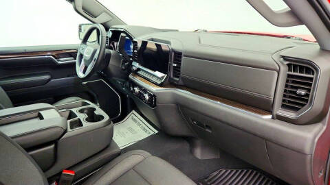 2024 GMC Sierra 1500 Elevation Standard