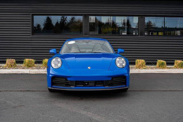 2025 Porsche 911 Carrera