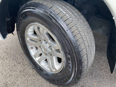 2006 Toyota Sequoia SR5