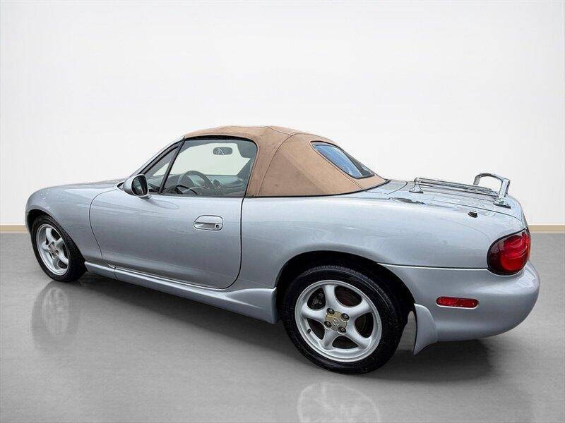 2000 Mazda MX-5 Miata
