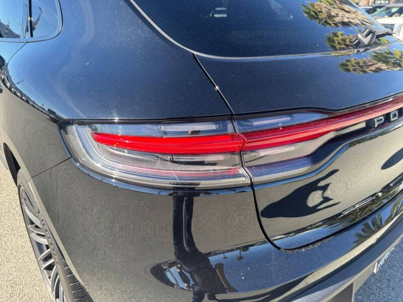 2023 Porsche Macan T