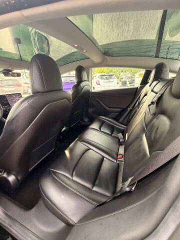 2019 Tesla Model 3 Standard Range Plus
